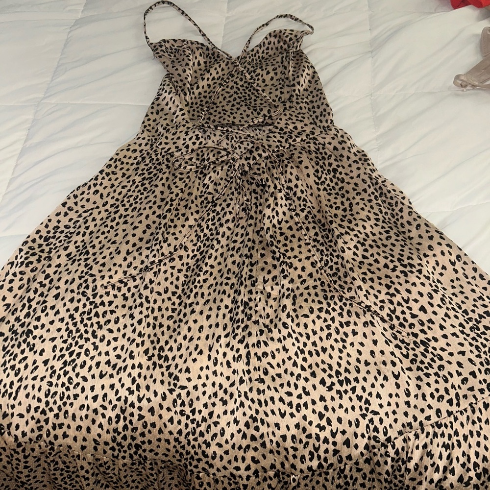 CUPSHE Women V Neck Leopard Lace Up Backless Maxi Slip Dress with Ruffle Hem - Picture 7 of 8